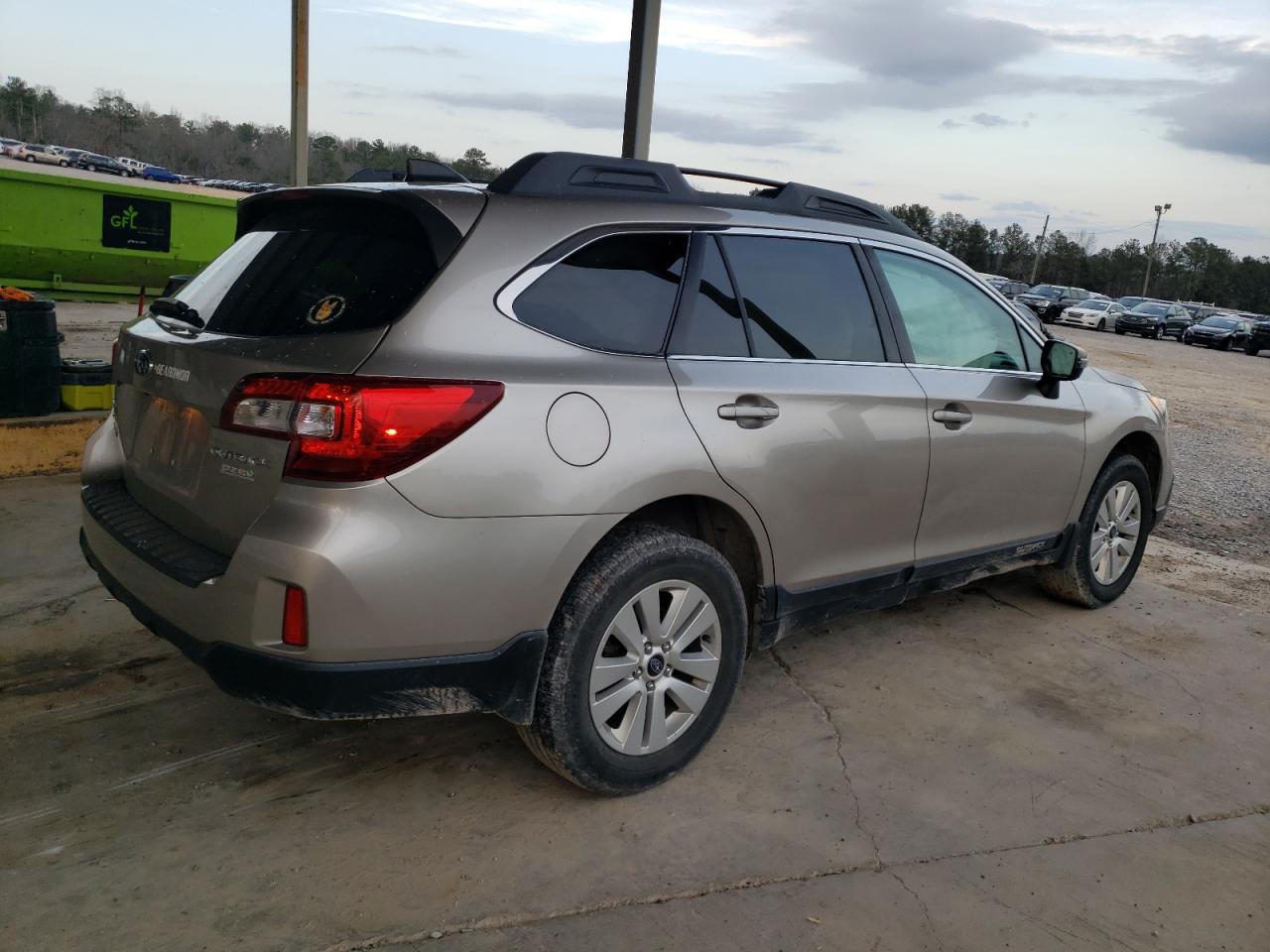 Photo 2 VIN: 4S4BSAFC9H3298287 - SUBARU OUTBACK 