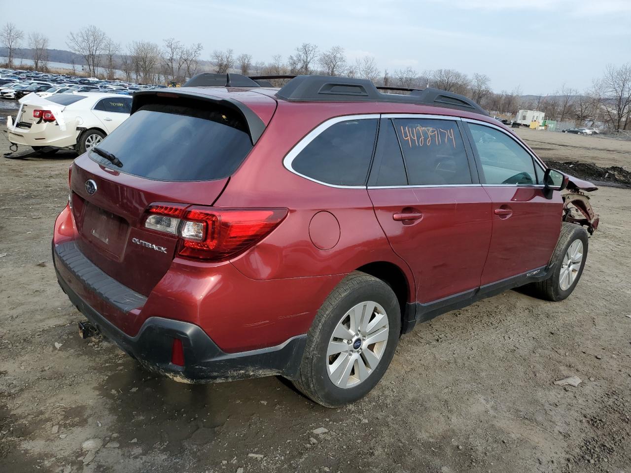 Photo 2 VIN: 4S4BSAFC9K3374405 - SUBARU OUTBACK 