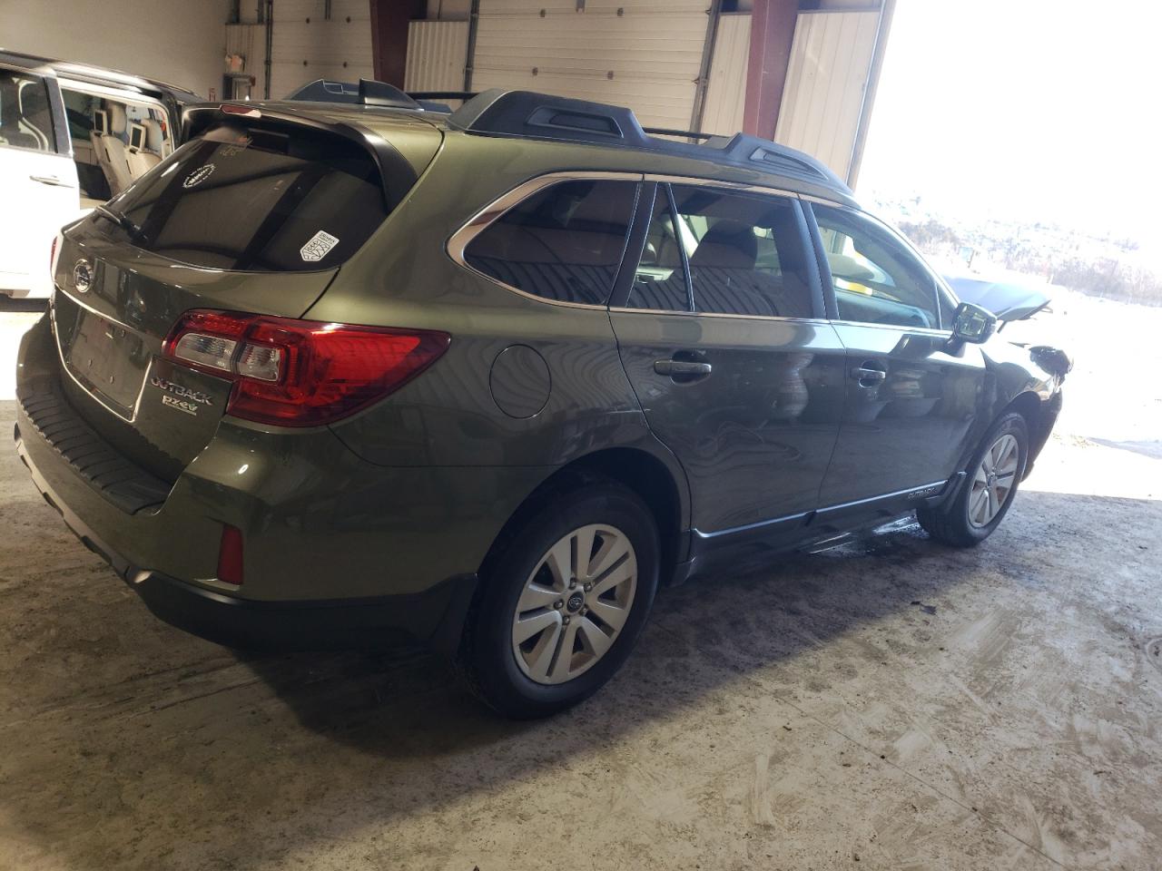 Photo 2 VIN: 4S4BSAFCXH3359582 - SUBARU OUTBACK 