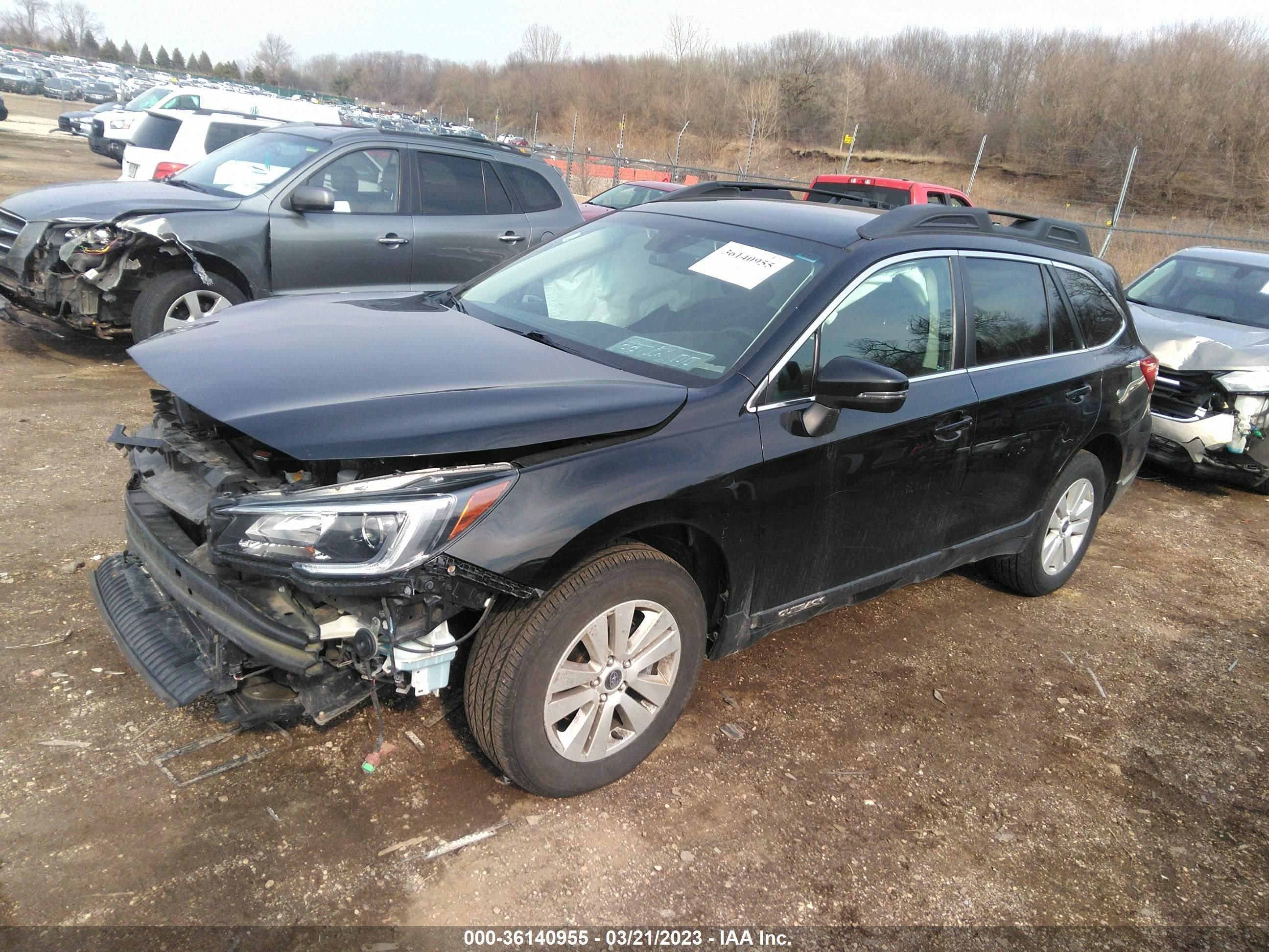 Photo 1 VIN: 4S4BSAFCXJ3327320 - SUBARU OUTBACK 