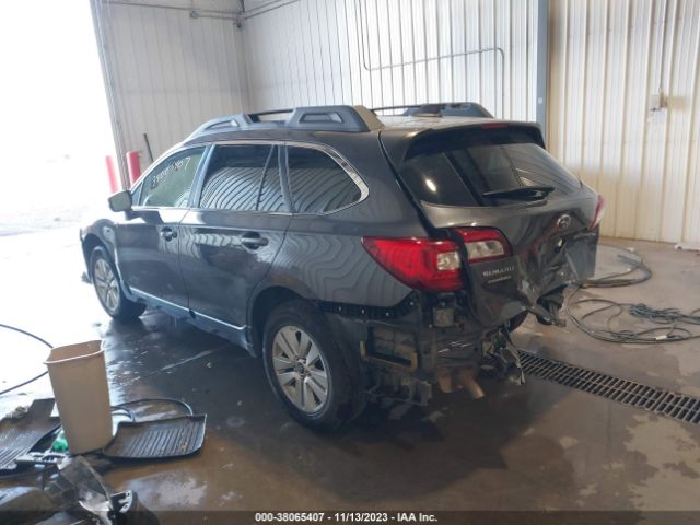 Photo 2 VIN: 4S4BSAFCXK3311023 - SUBARU OUTBACK 