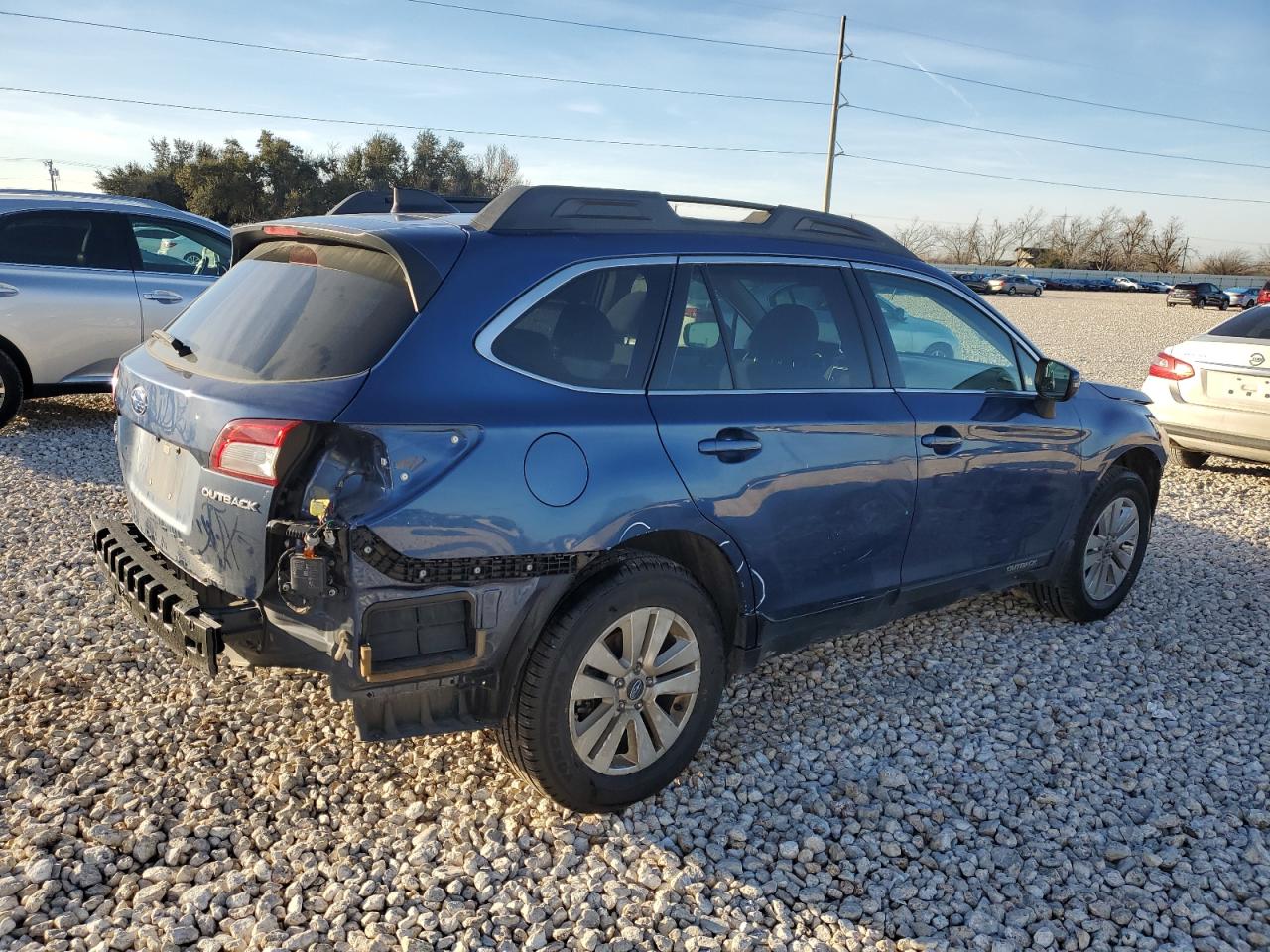 Photo 2 VIN: 4S4BSAHC5K3383535 - SUBARU OUTBACK 