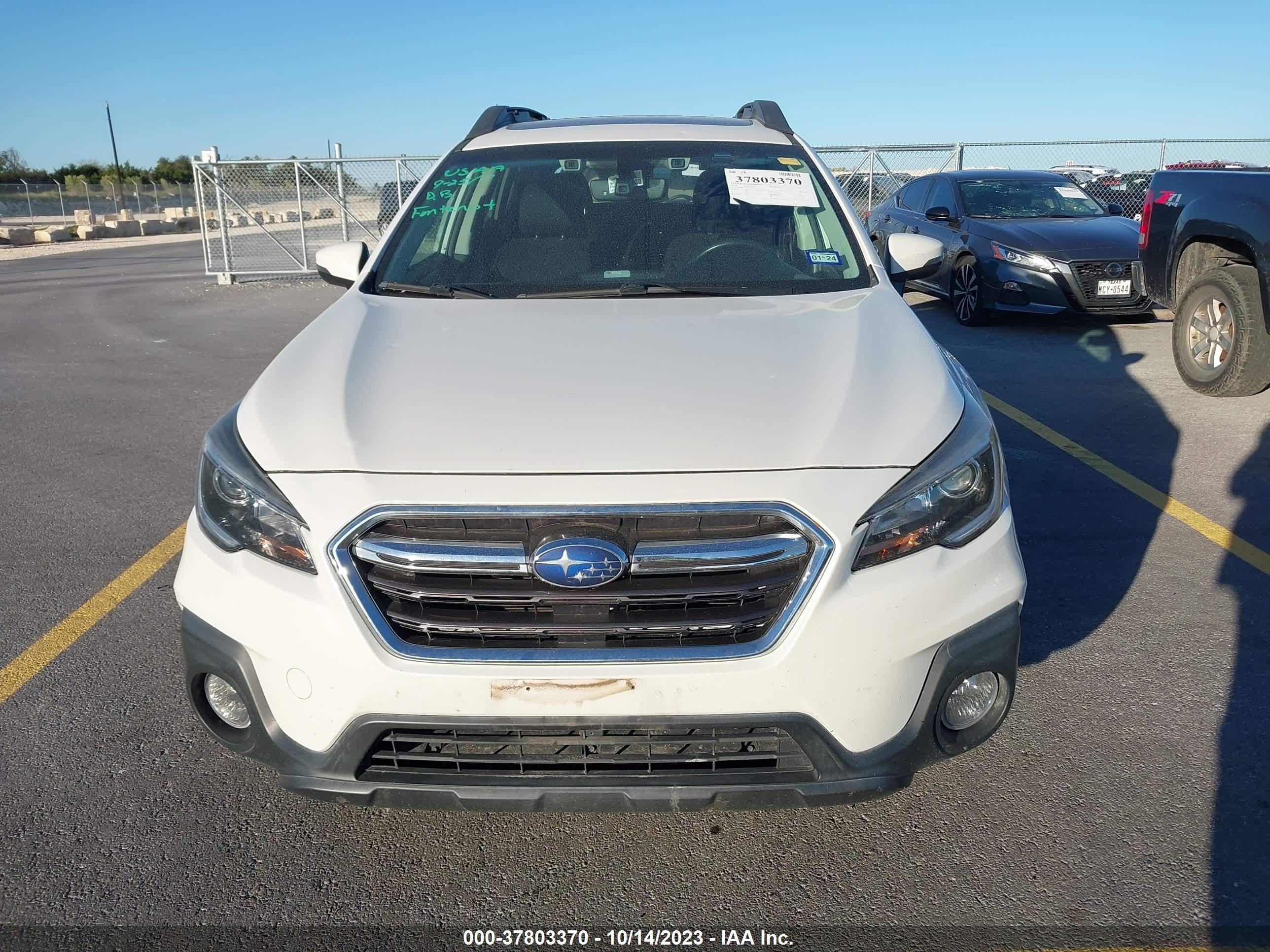 Photo 5 VIN: 4S4BSAHC6J3218558 - SUBARU OUTBACK 