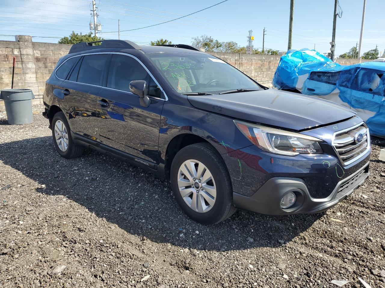 Photo 3 VIN: 4S4BSAHC9J3263221 - SUBARU OUTBACK 