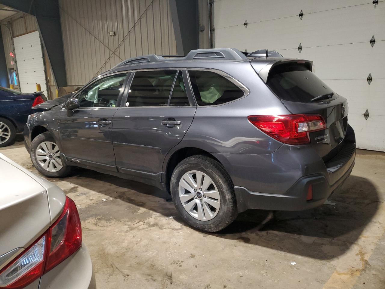 Photo 1 VIN: 4S4BSAHCXK3353897 - SUBARU OUTBACK 