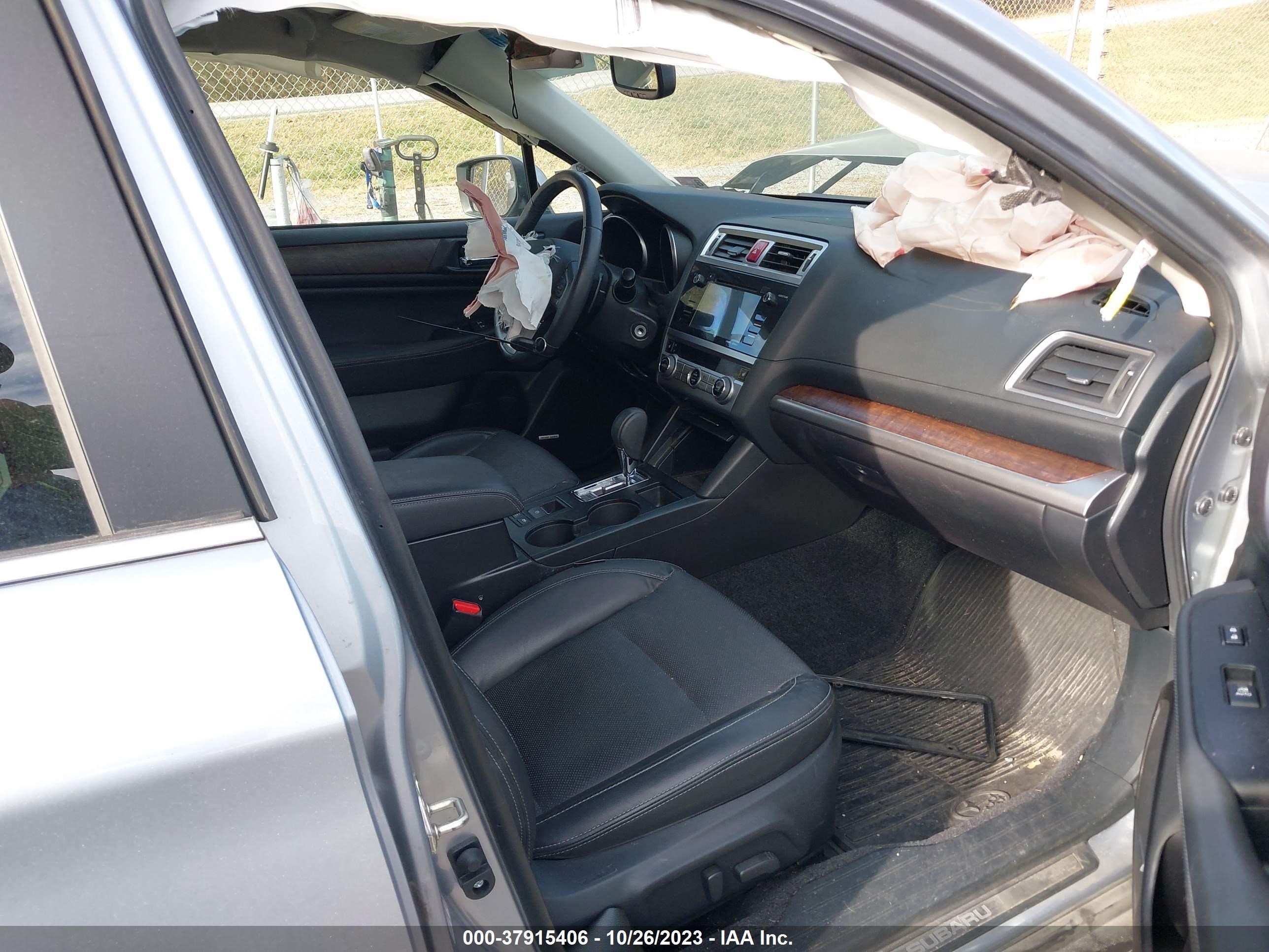 Photo 4 VIN: 4S4BSAJC1F3217481 - SUBARU OUTBACK 