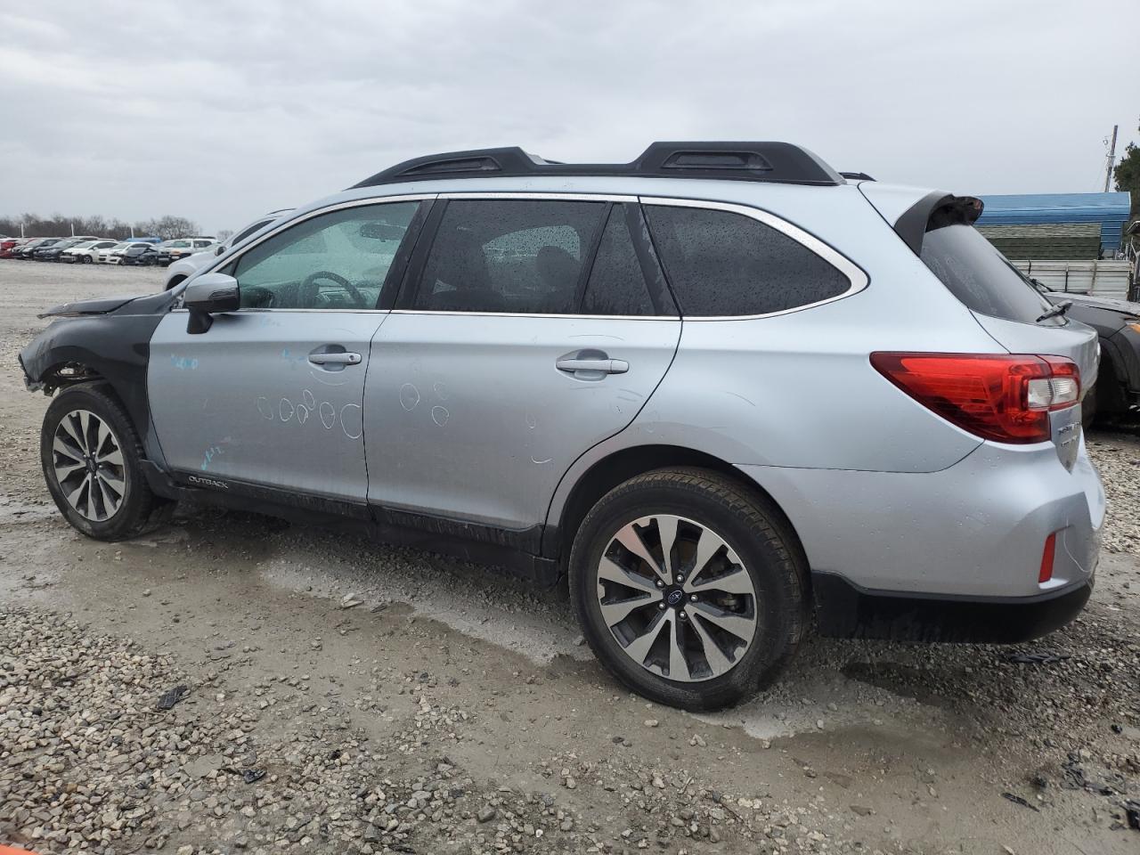 Photo 2 VIN: 4S4BSAJC5F3337039 - SUBARU OUTBACK 