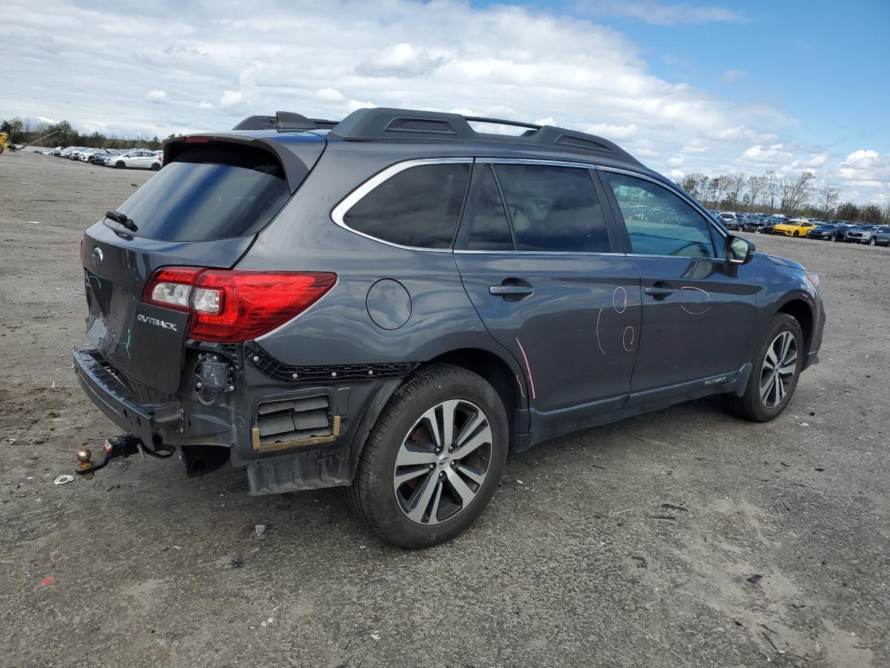 Photo 2 VIN: 4S4BSAJC7K3306160 - SUBARU OUTBACK 