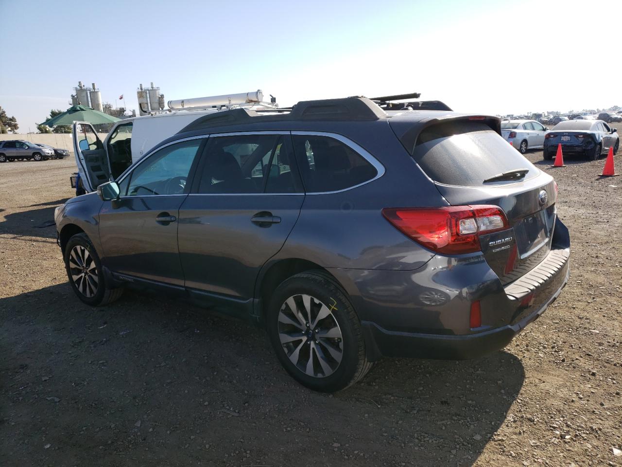 Photo 1 VIN: 4S4BSAJC9F3332748 - SUBARU OUTBACK 