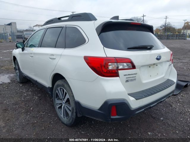 Photo 2 VIN: 4S4BSAKC6J3368940 - SUBARU OUTBACK 