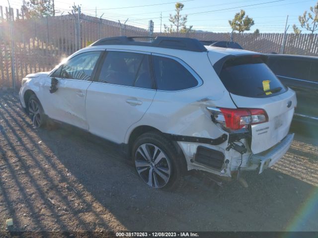 Photo 2 VIN: 4S4BSAKC7J3388341 - SUBARU OUTBACK 