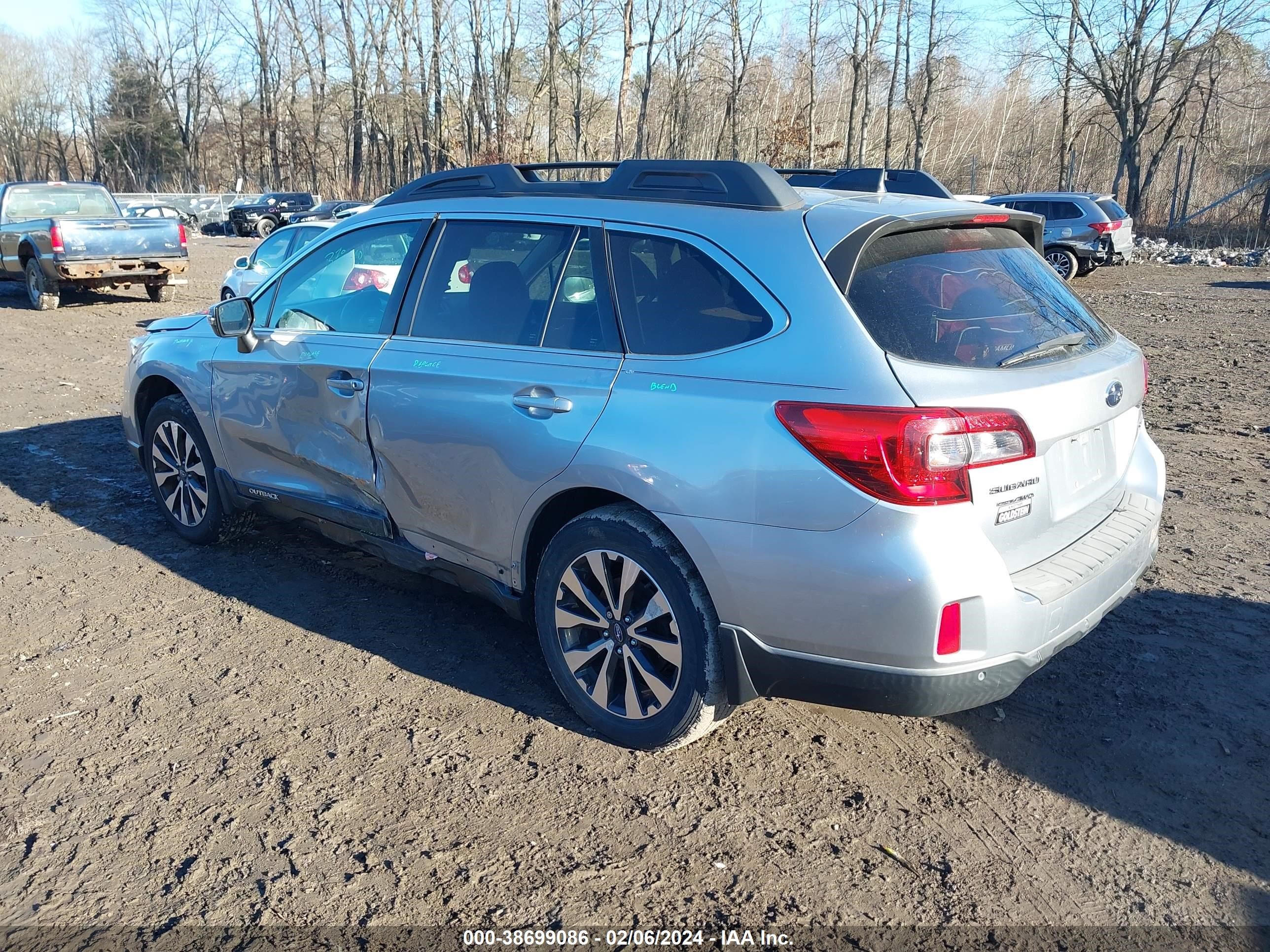 Photo 2 VIN: 4S4BSANC0H3267785 - SUBARU OUTBACK 