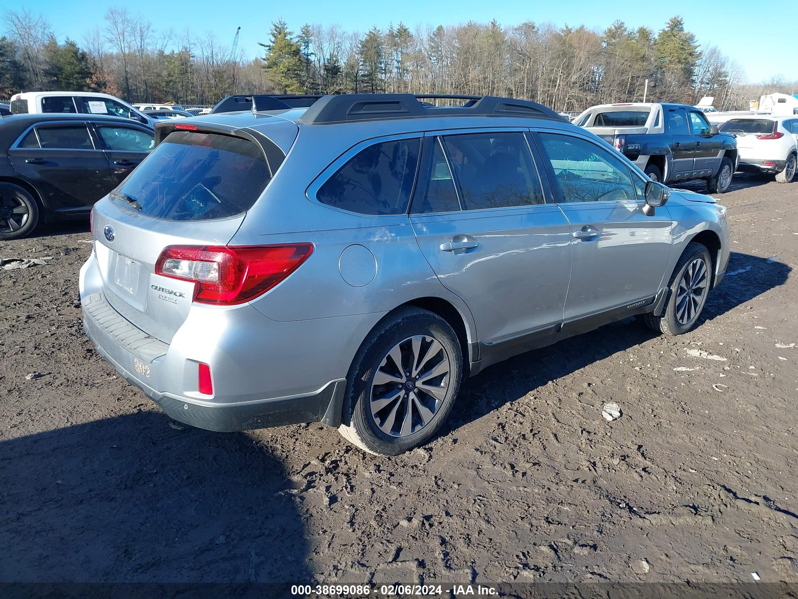 Photo 3 VIN: 4S4BSANC0H3267785 - SUBARU OUTBACK 