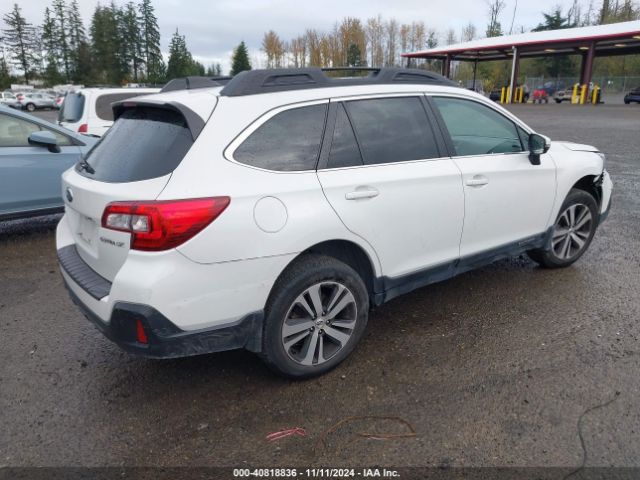 Photo 3 VIN: 4S4BSANC0J3329899 - SUBARU OUTBACK 