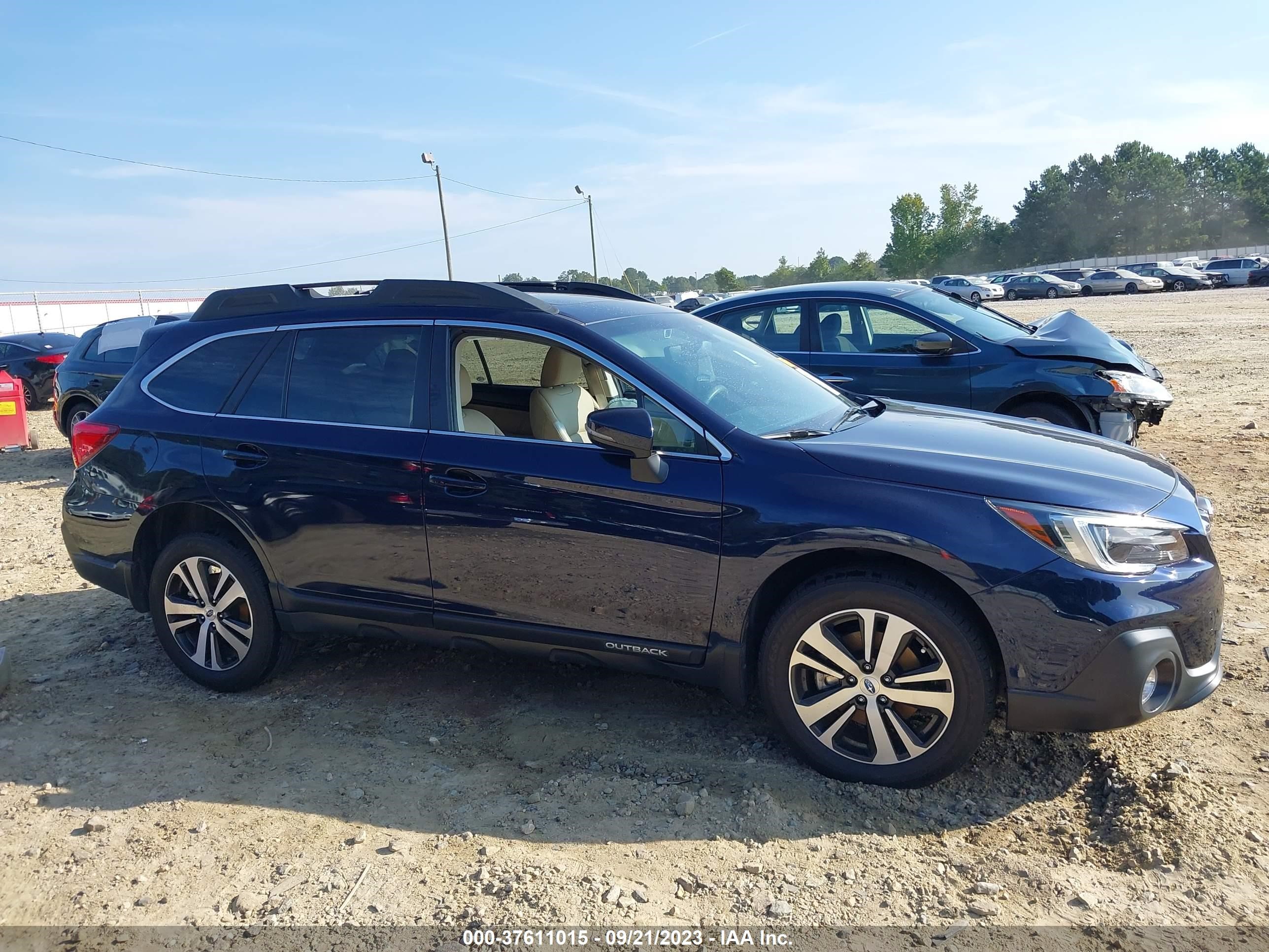 Photo 12 VIN: 4S4BSANC1J3206709 - SUBARU OUTBACK 