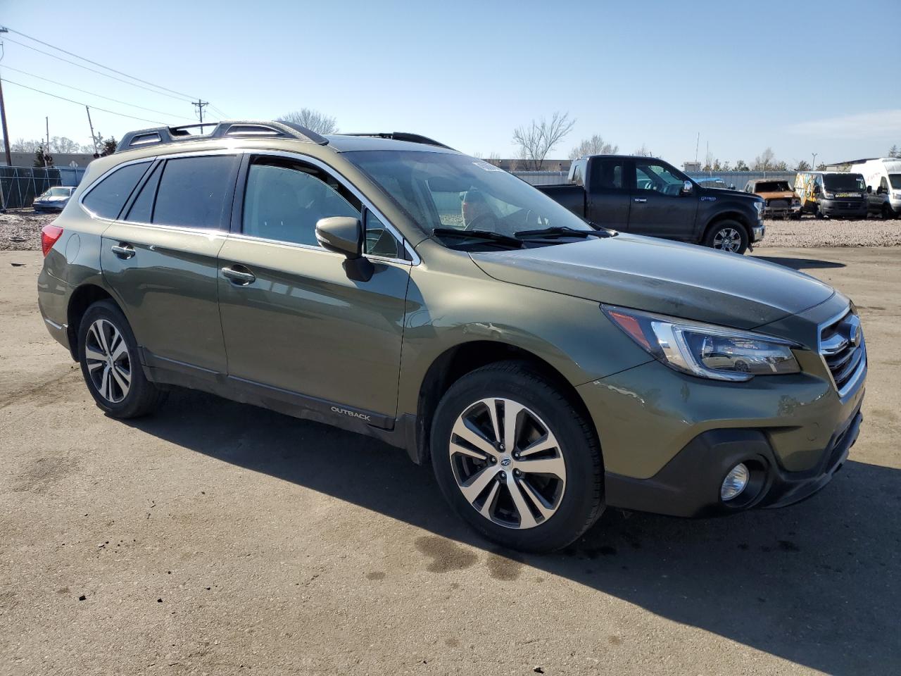 Photo 3 VIN: 4S4BSANC1J3336957 - SUBARU OUTBACK 