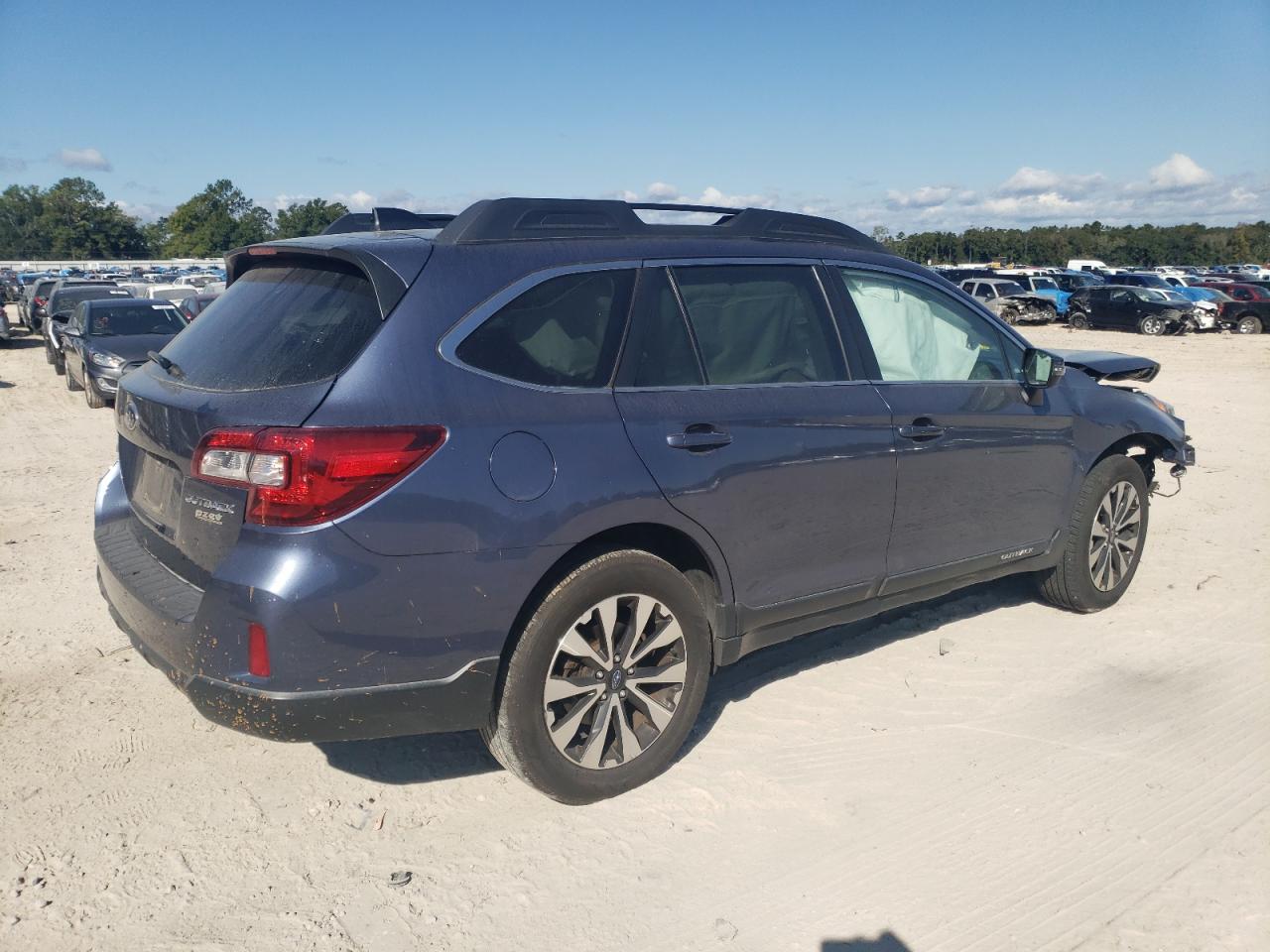 Photo 2 VIN: 4S4BSANC2H3226896 - SUBARU OUTBACK 