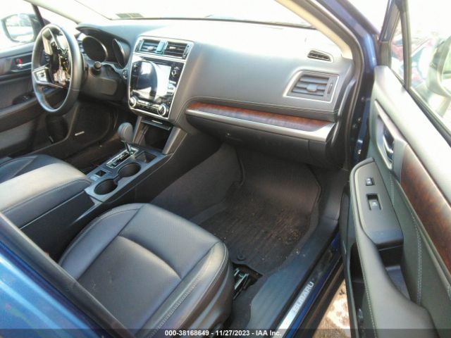 Photo 4 VIN: 4S4BSANC2K3390639 - SUBARU OUTBACK 