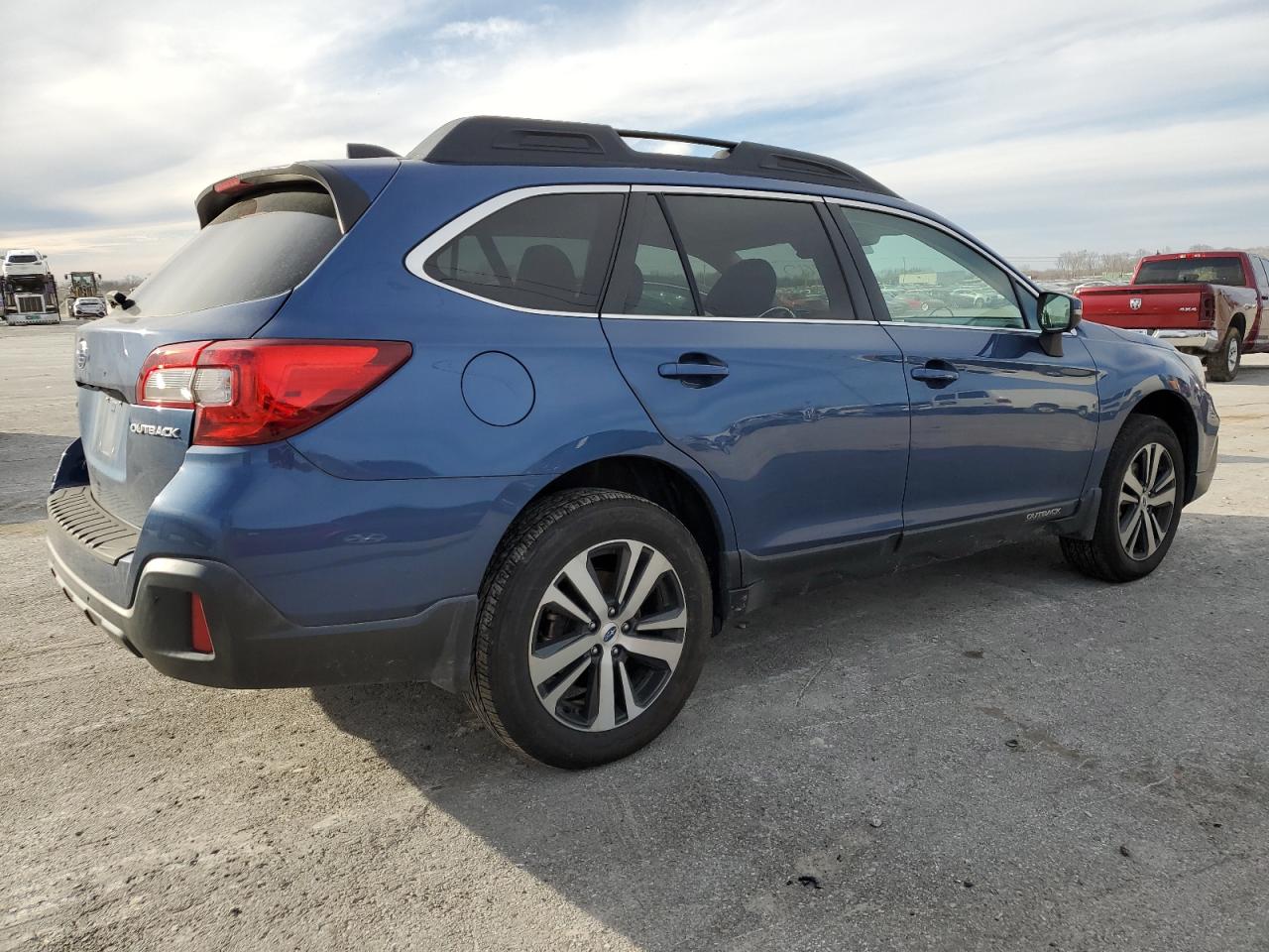 Photo 2 VIN: 4S4BSANC2K3397705 - SUBARU OUTBACK 