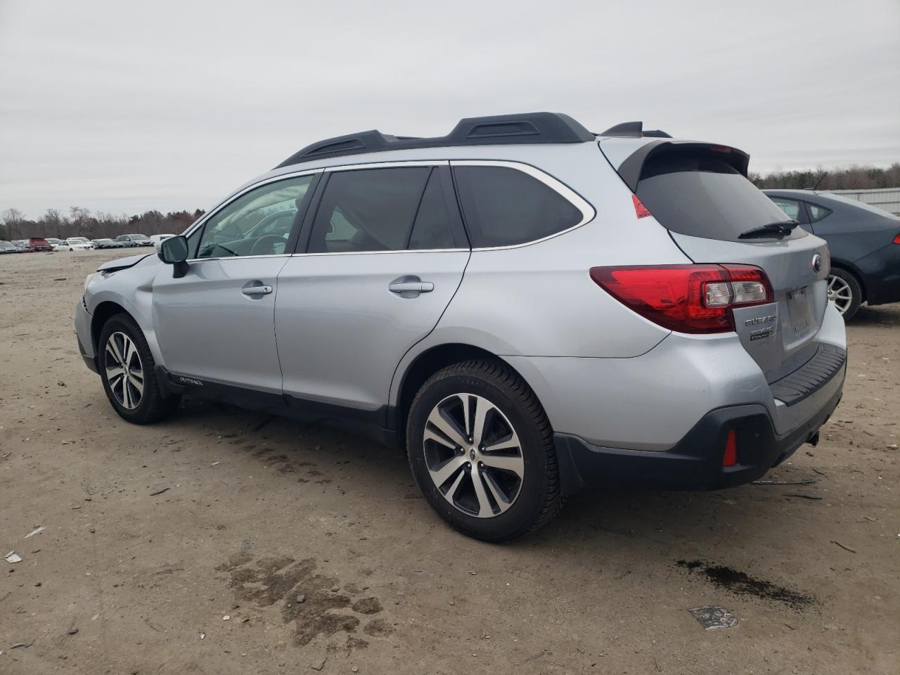 Photo 1 VIN: 4S4BSANC5K3376847 - SUBARU OUTBACK 