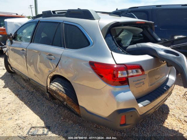 Photo 2 VIN: 4S4BSANC6J3243853 - SUBARU OUTBACK 