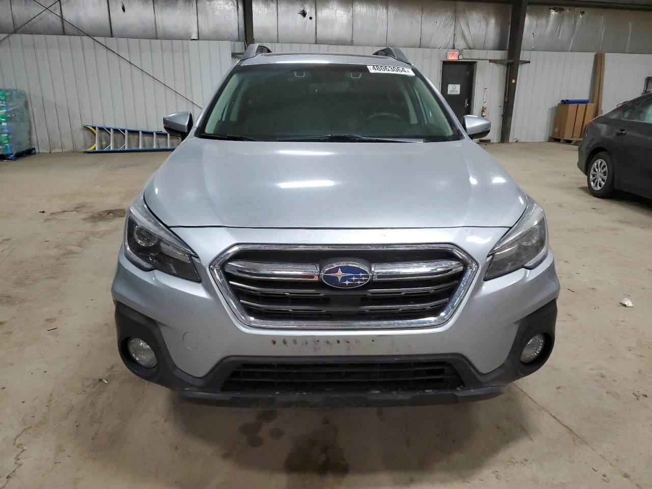 Photo 4 VIN: 4S4BSANC6K3335515 - SUBARU OUTBACK 