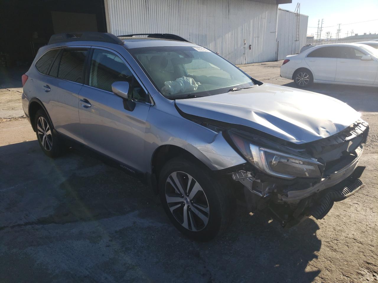 Photo 3 VIN: 4S4BSANC6K3380616 - SUBARU OUTBACK 