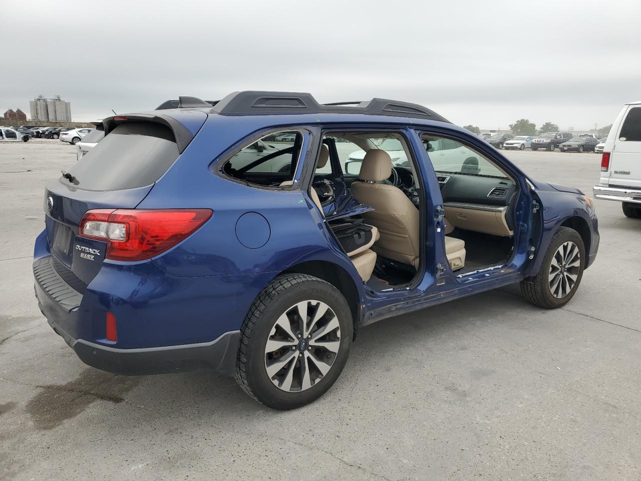 Photo 2 VIN: 4S4BSANC7H3209334 - SUBARU OUTBACK 