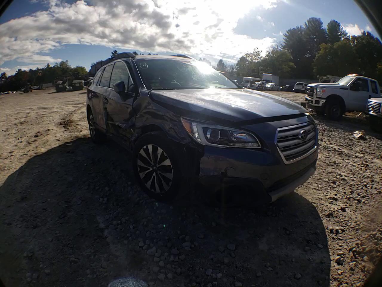 Photo 10 VIN: 4S4BSANC8F3230643 - SUBARU OUTBACK 