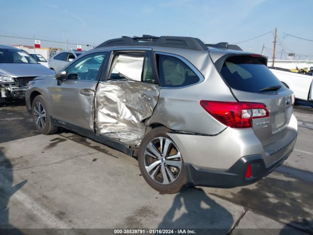 Photo 2 VIN: 4S4BSANC8J3317015 - SUBARU OUTBACK 