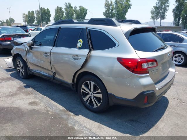 Photo 2 VIN: 4S4BSANC9J3256483 - SUBARU OUTBACK 