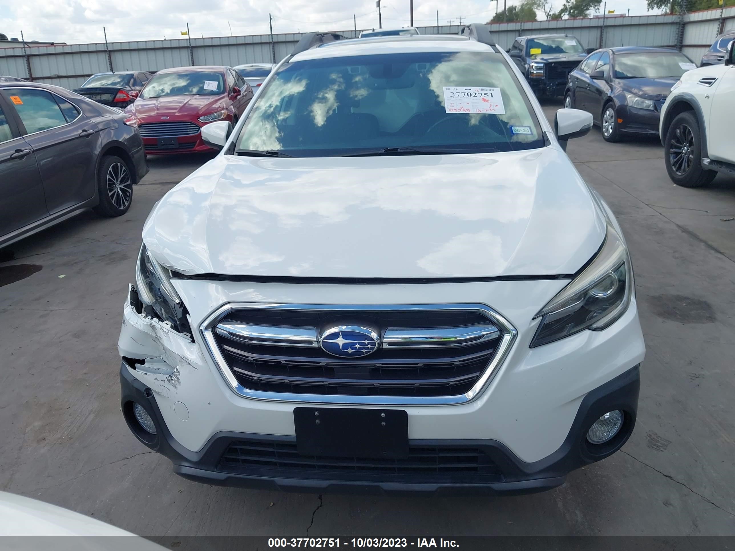 Photo 12 VIN: 4S4BSANC9J3367700 - SUBARU OUTBACK 