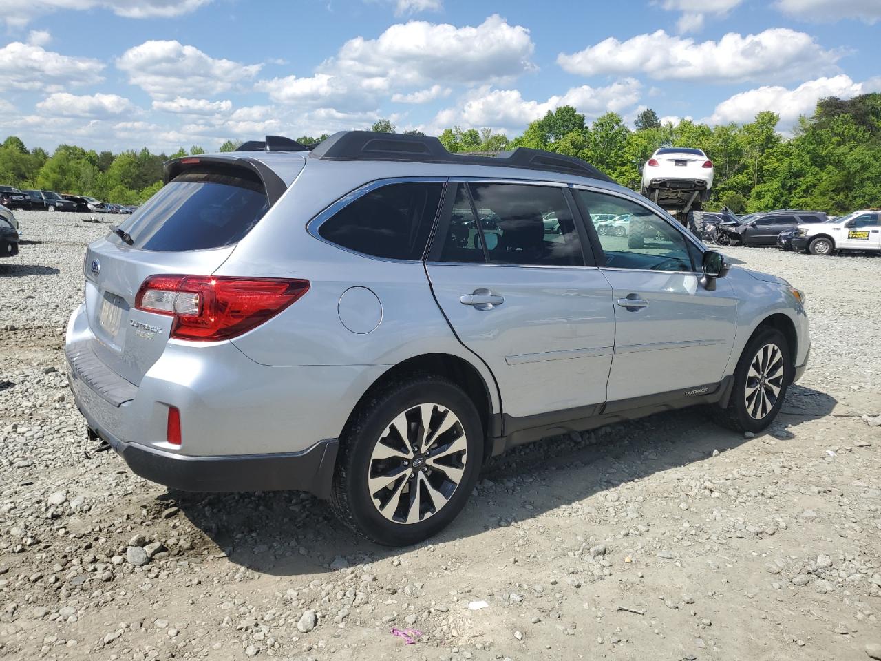 Photo 2 VIN: 4S4BSANCXG3314335 - SUBARU OUTBACK 