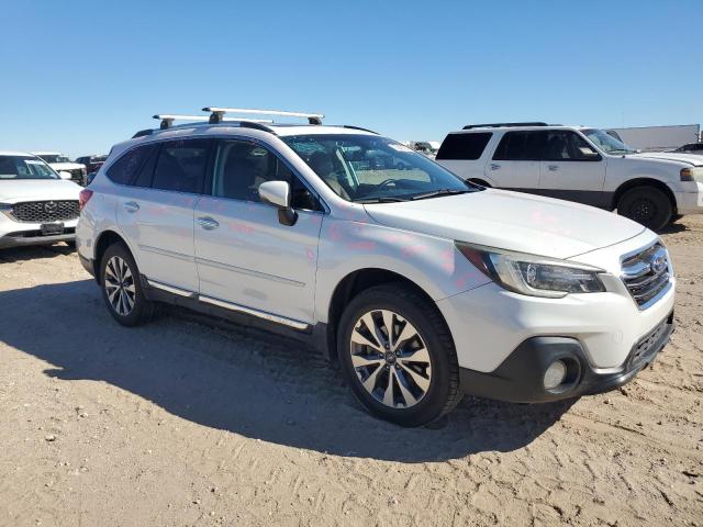 Photo 3 VIN: 4S4BSATC0J3218997 - SUBARU OUTBACK TO 