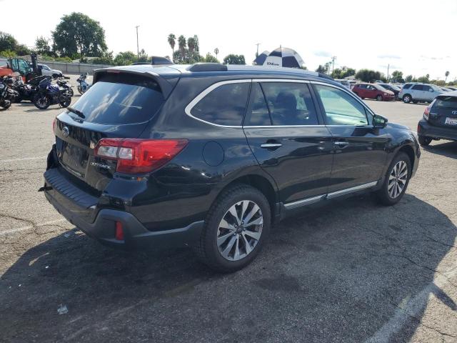 Photo 2 VIN: 4S4BSATC0J3256827 - SUBARU OUTBACK 