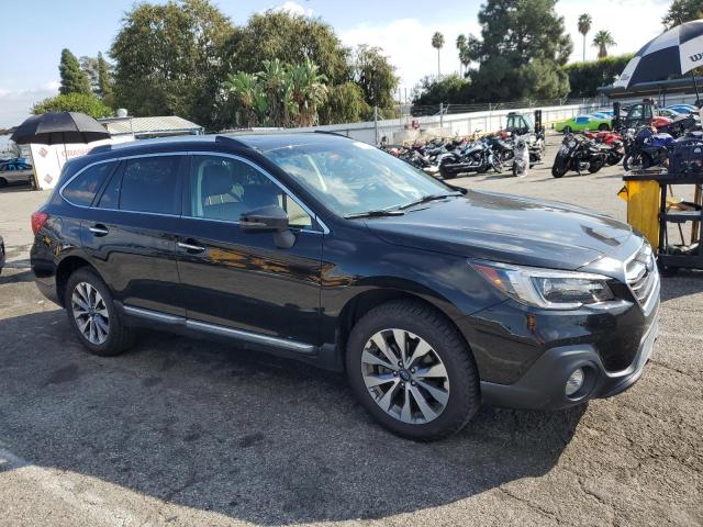 Photo 3 VIN: 4S4BSATC0J3256827 - SUBARU OUTBACK 