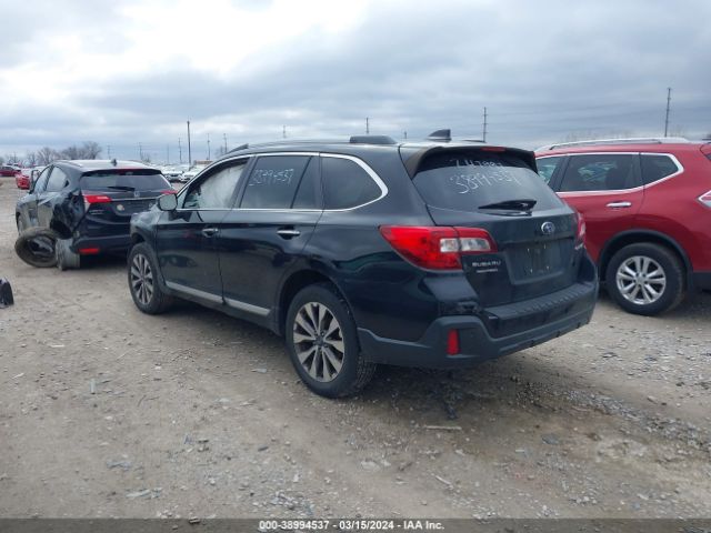 Photo 2 VIN: 4S4BSATC2J3247997 - SUBARU OUTBACK 