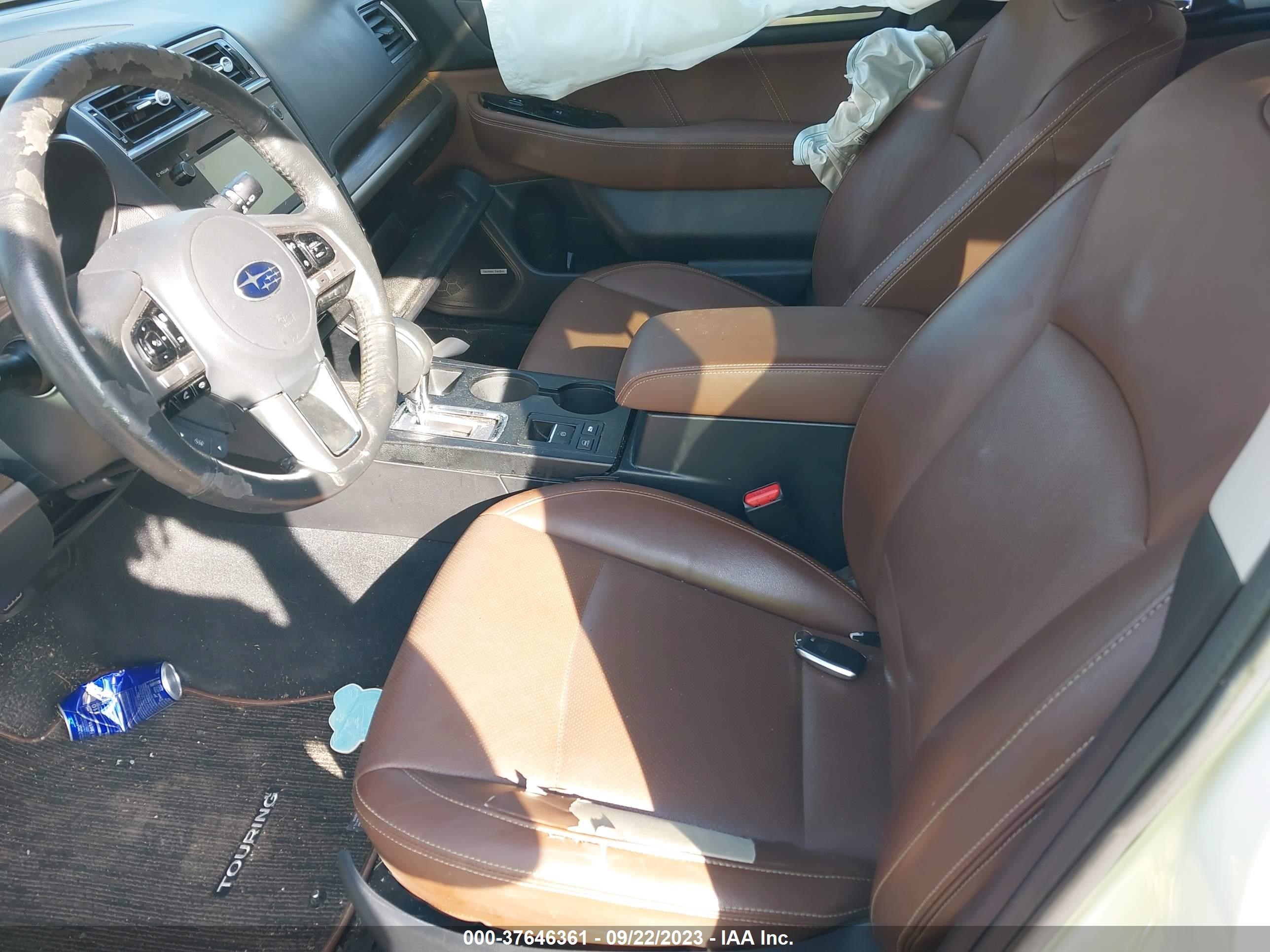 Photo 4 VIN: 4S4BSATC4H3238891 - SUBARU OUTBACK 