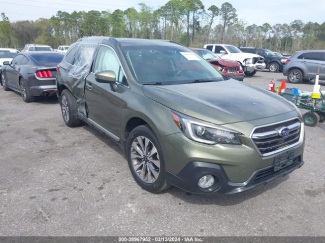 Photo 0 VIN: 4S4BSATC9J3267700 - SUBARU OUTBACK 