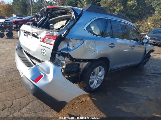 Photo 3 VIN: 4S4BSBAC8F3212557 - SUBARU OUTBACK 