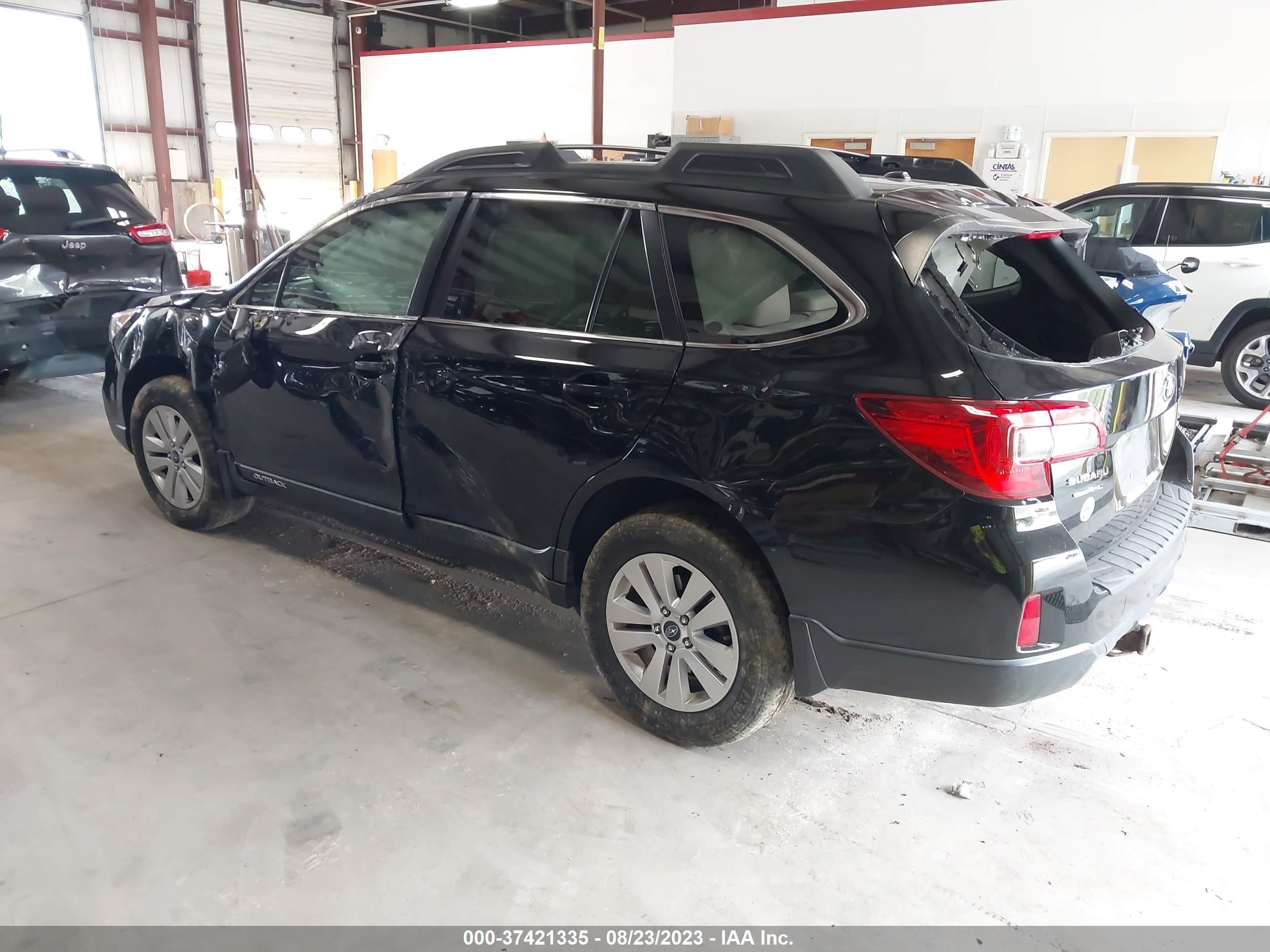 Photo 2 VIN: 4S4BSBCC4F3231765 - SUBARU OUTBACK 