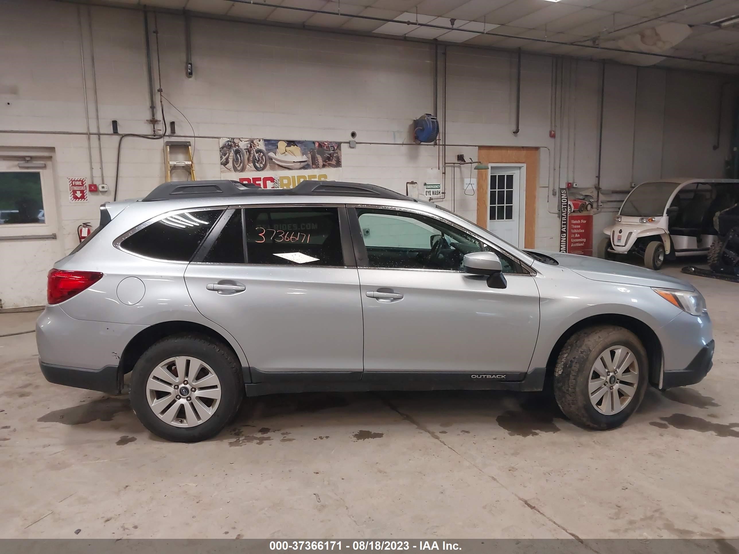 Photo 12 VIN: 4S4BSBCCXF3302936 - SUBARU OUTBACK 