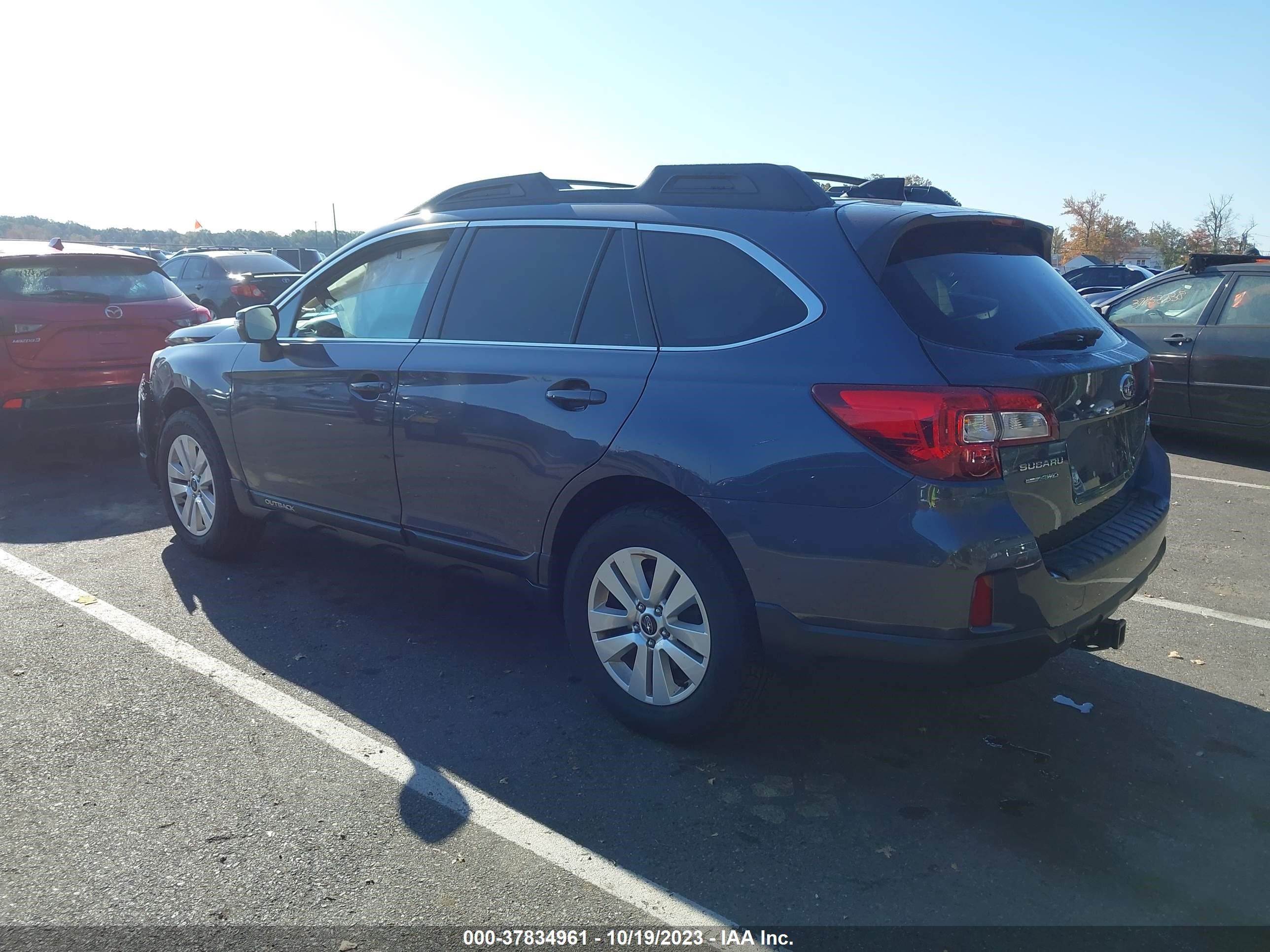 Photo 2 VIN: 4S4BSBFC1G3303650 - SUBARU OUTBACK 