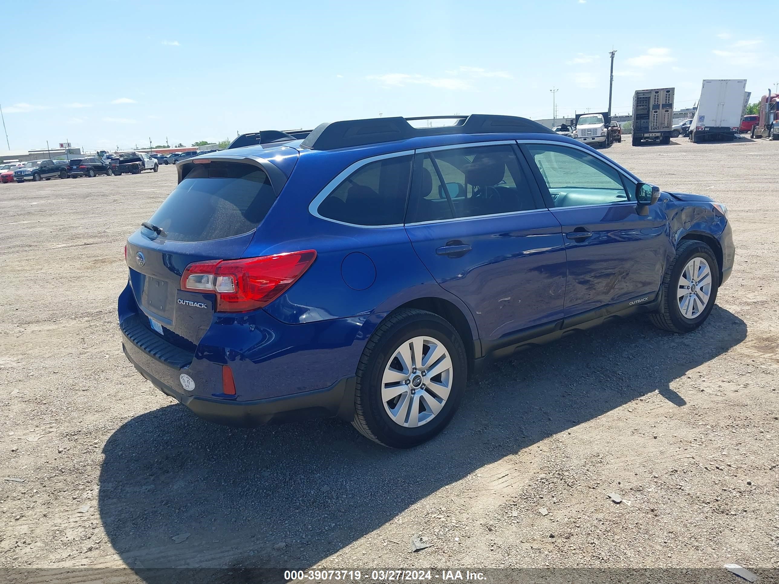 Photo 3 VIN: 4S4BSBHC8G3228118 - SUBARU OUTBACK 