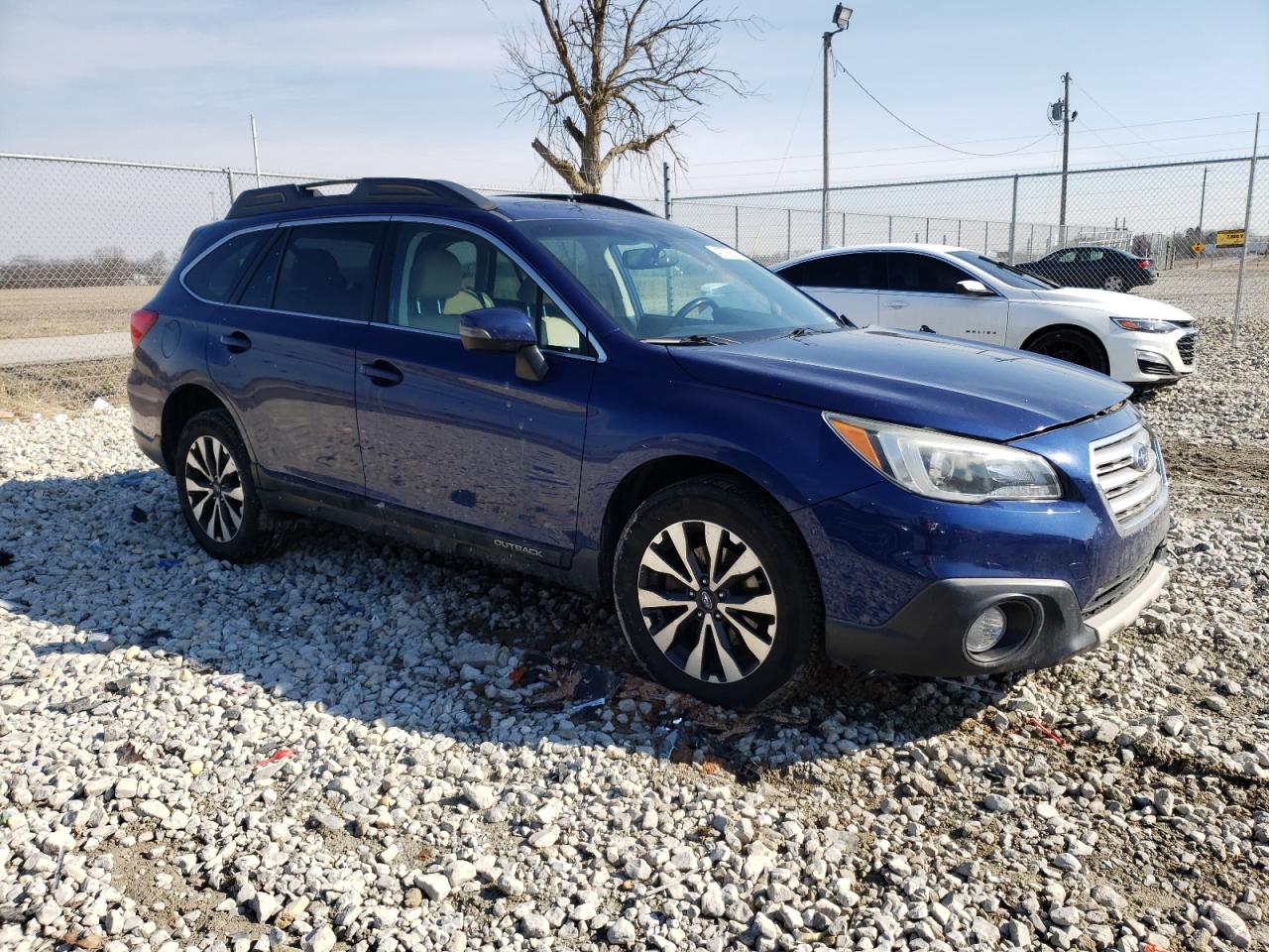 Photo 3 VIN: 4S4BSBJC1F3236389 - SUBARU OUTBACK 