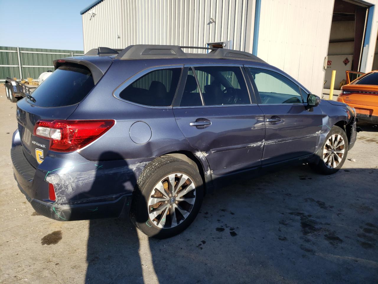 Photo 2 VIN: 4S4BSBNC9G3328751 - SUBARU OUTBACK 