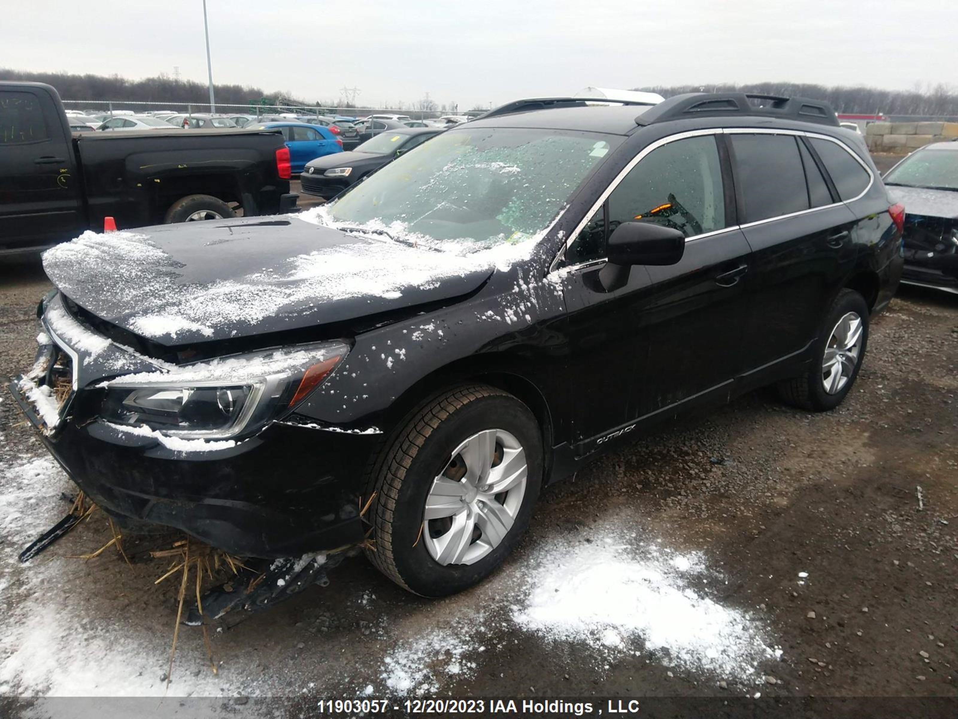 Photo 1 VIN: 4S4BSDAC8J3313327 - SUBARU OUTBACK 