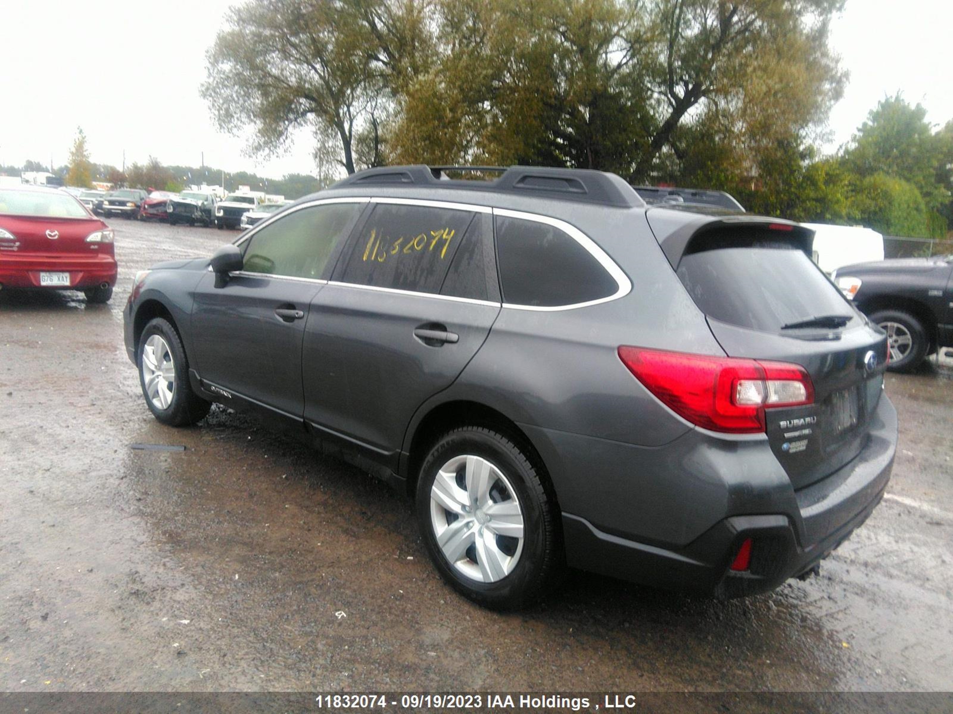 Photo 2 VIN: 4S4BSDAC8K3342179 - SUBARU OUTBACK 