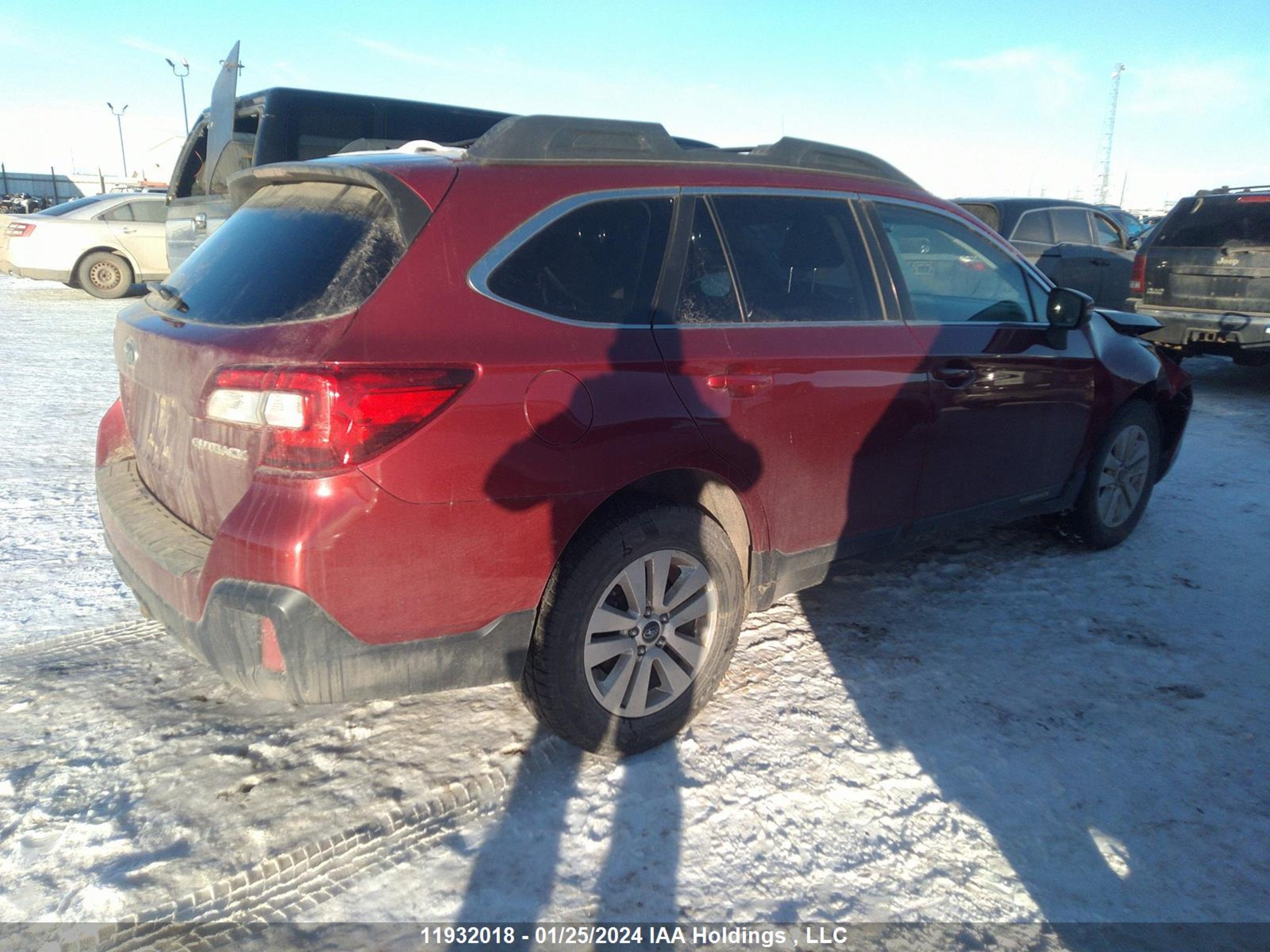 Photo 3 VIN: 4S4BSDDC6J3312429 - SUBARU OUTBACK 