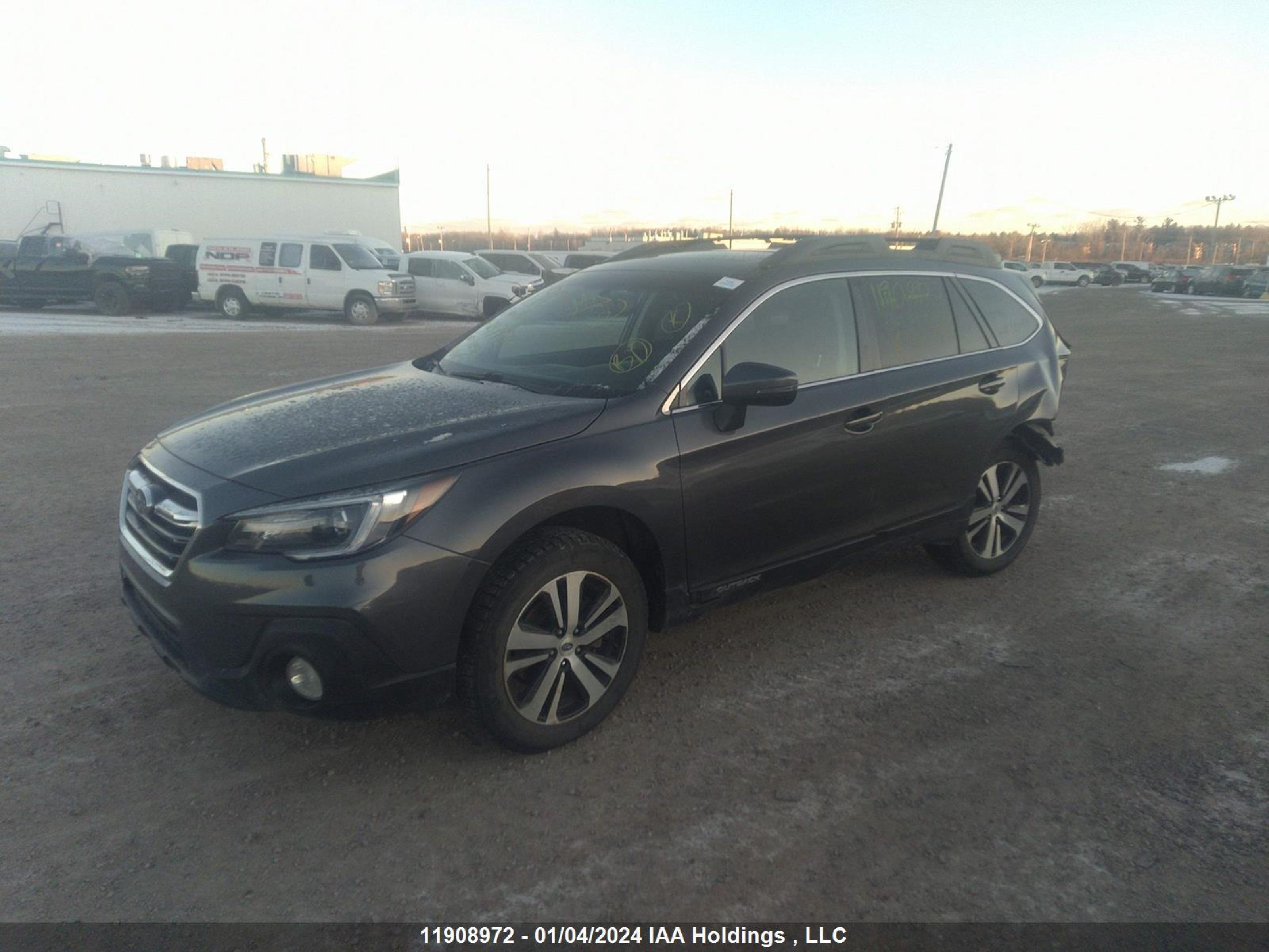 Photo 1 VIN: 4S4BSDLC7J3247978 - SUBARU OUTBACK 